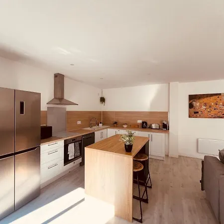 Le Félicité Spacieux Avec Parking Apartamento *
